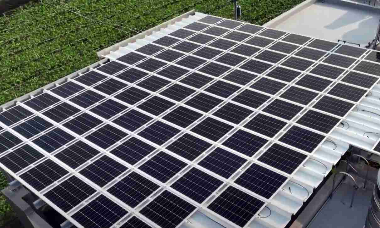 银河集团SunSteel光电浪板升级双玻结构，，以提升机械负载强度及气候耐候度，，可广泛运用于多元场域